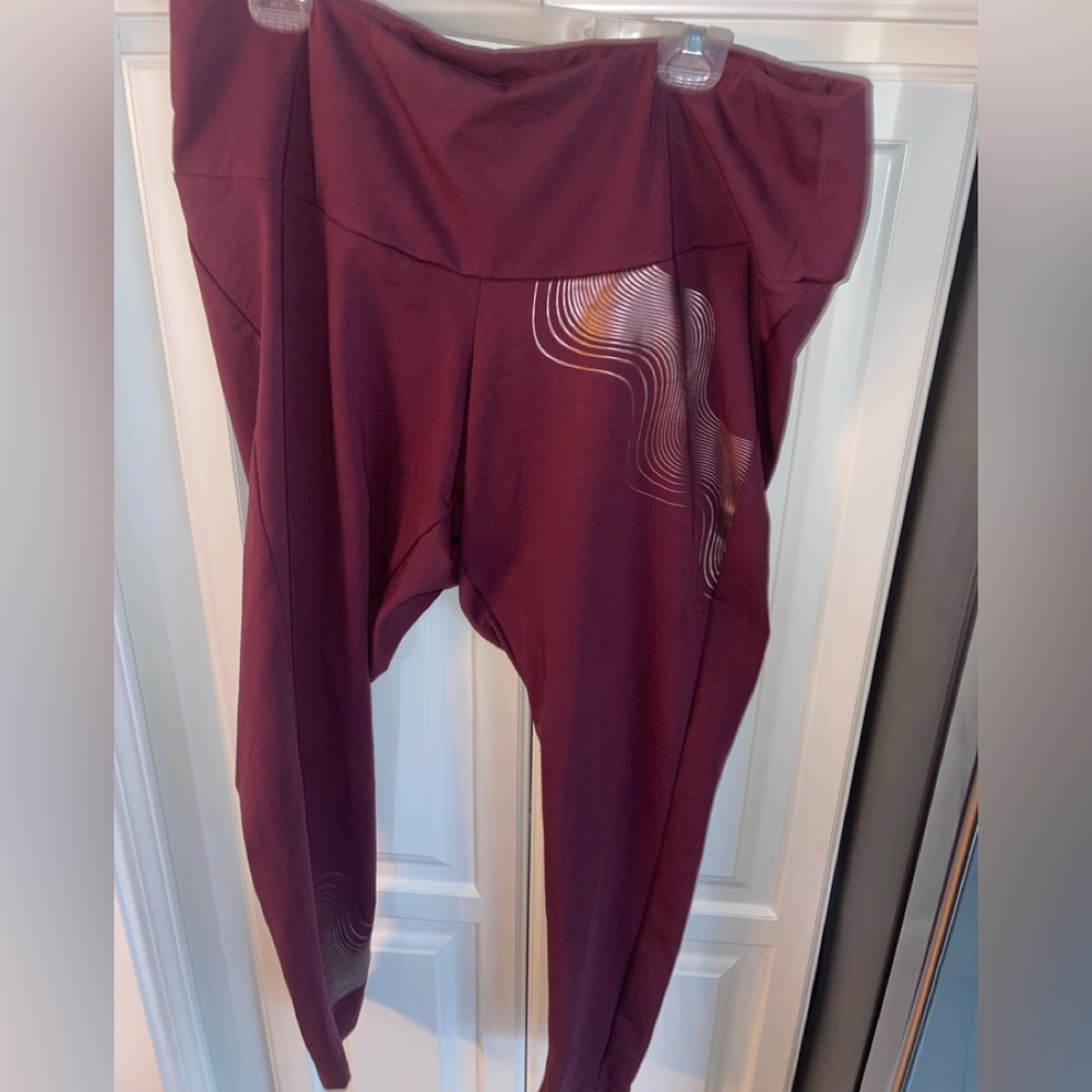 ADIDAS Womans Plus Size Leggings sz 4X Multi‎ Sport Victory Crimson 4X